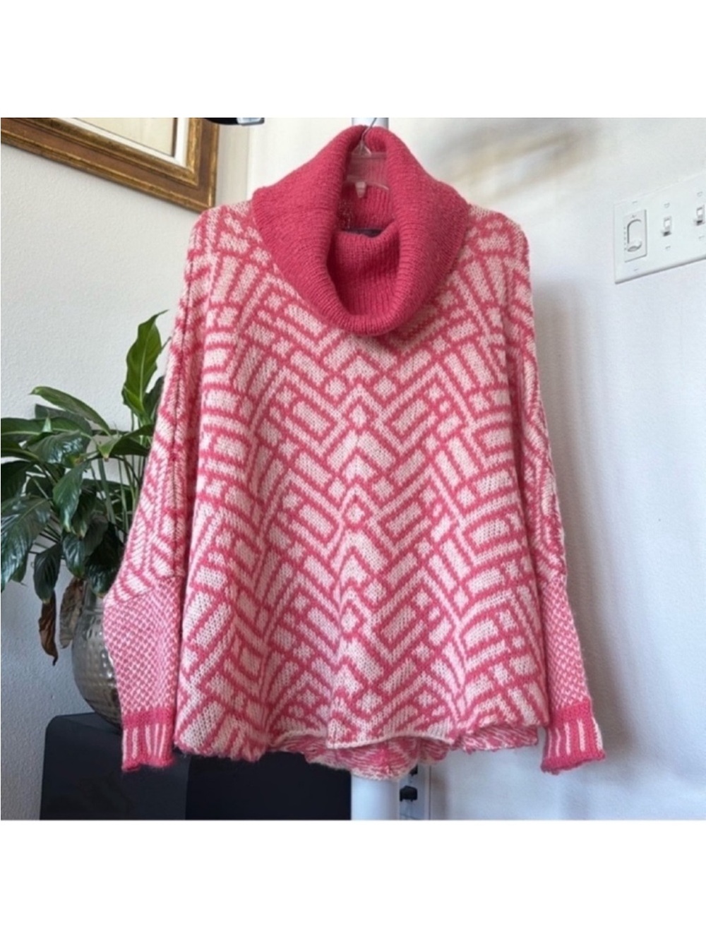 Wooden Ships Wool Mohair Blend Knit Poncho Style Sweater Sz M/L Cowl Neck